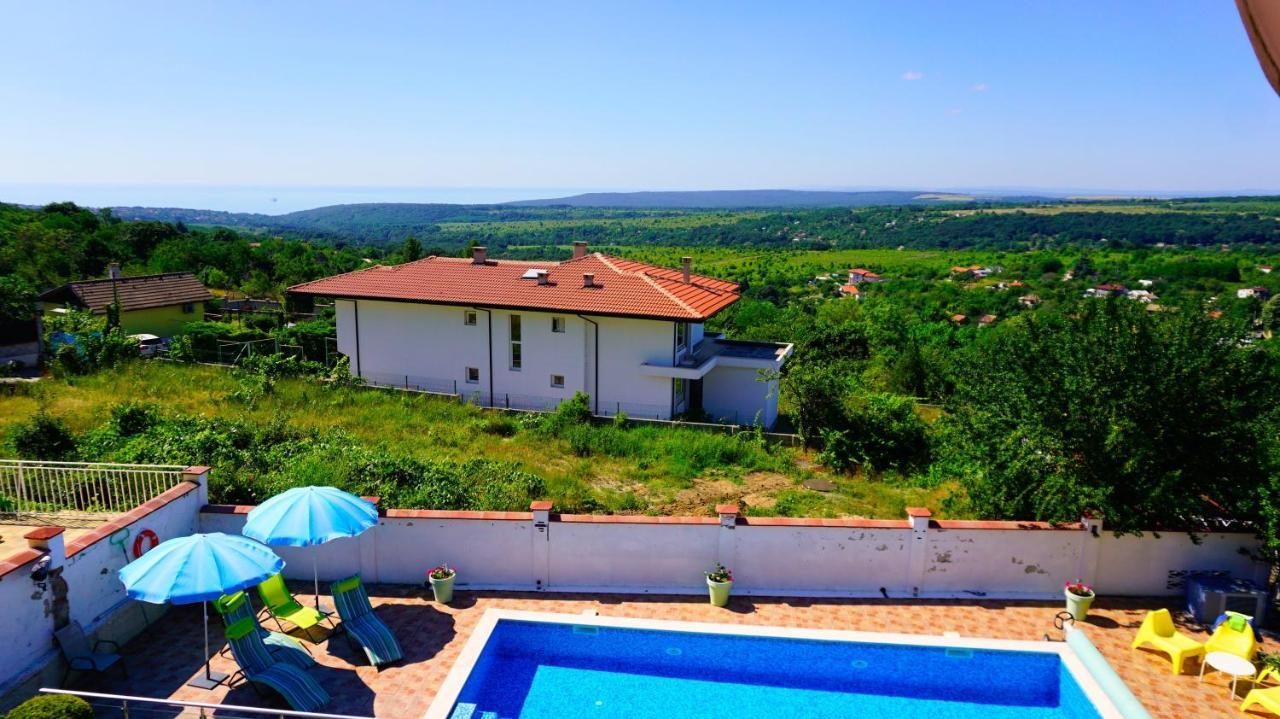 Вила Сънрайз - Villa Sunrise Varna Bagian luar foto